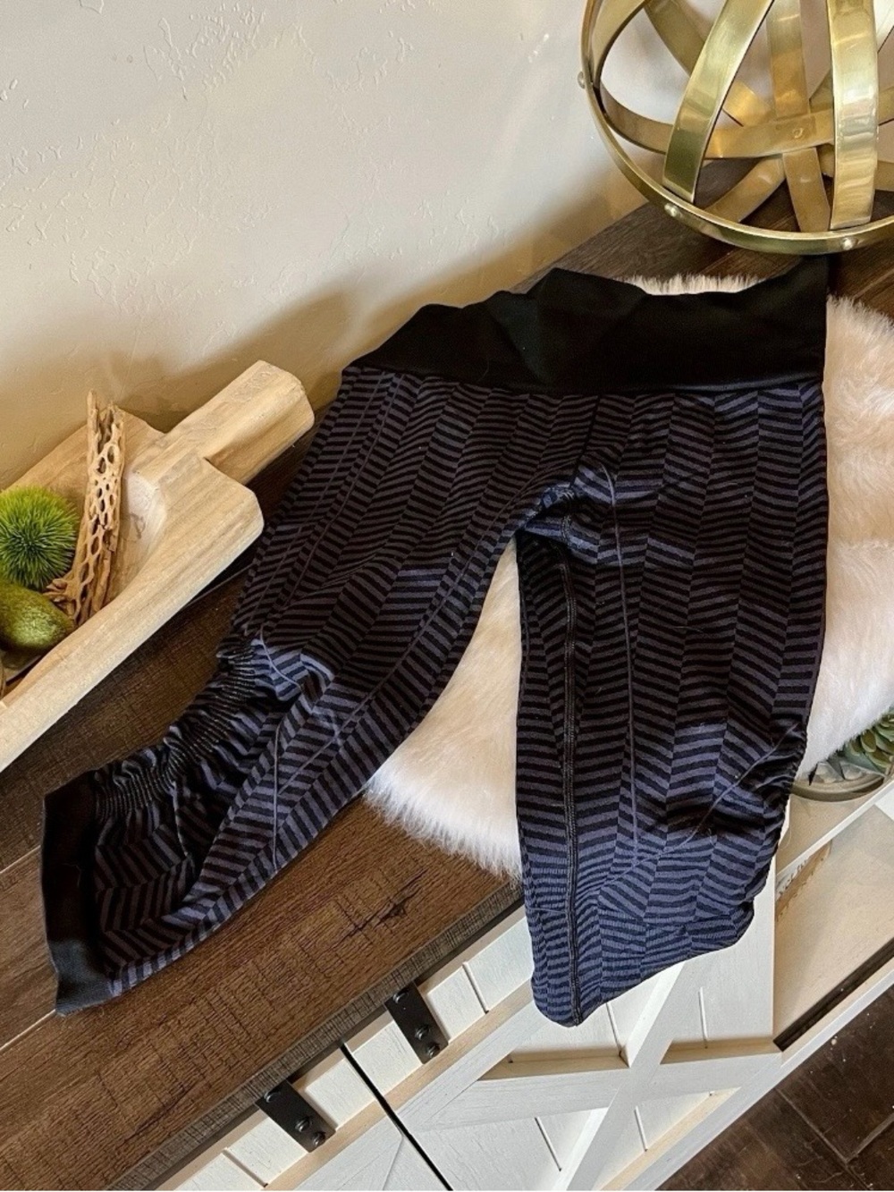 Lululemon In The Flow Cropped Leggings Gray Black Size 6 -bins